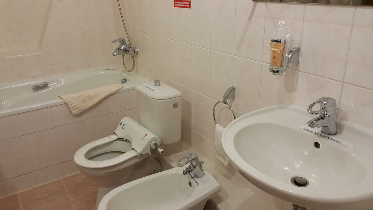 Гостиница Геолог Сургут-214