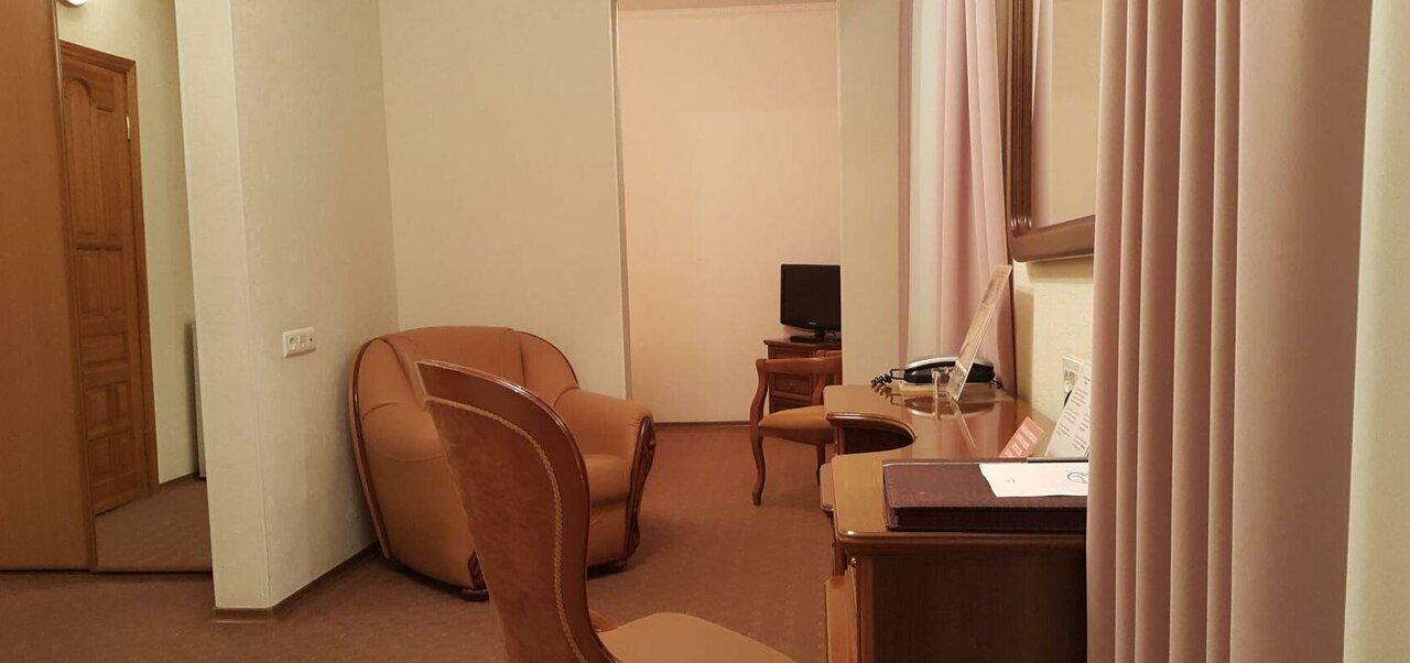 Гостиница Геолог Сургут-193