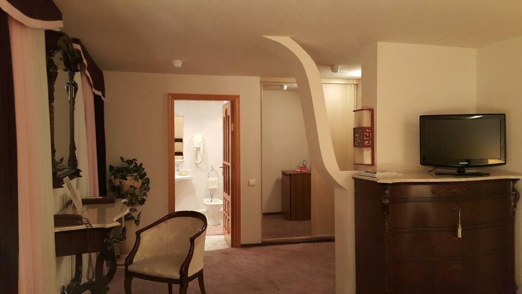 Гостиница Геолог Сургут-165