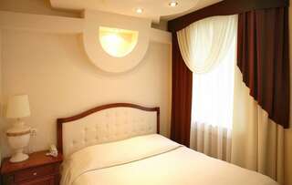 Гостиница Геолог Сургут Комфорт двухкомнатный-1