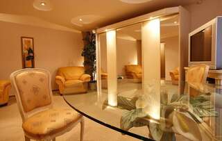 Гостиница Геолог Сургут Люкс двухкомнатный-2