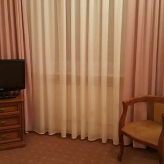 Гостиница Геолог Сургут Номер для VIP персон-1