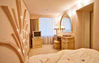 Гостиница Геолог Сургут Люкс двухкомнатный-4