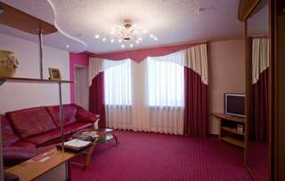 Гостиница Геолог Сургут Комфорт двухкомнатный-4