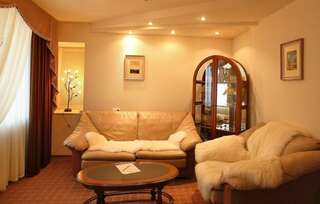 Гостиница Геолог Сургут Комфорт двухкомнатный-2