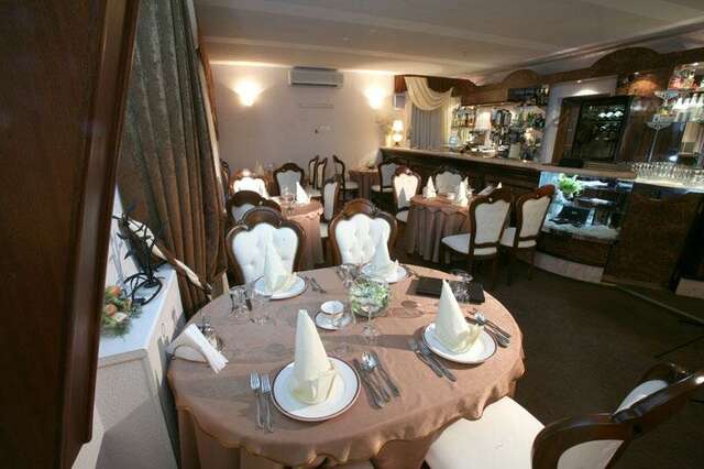 Гостиница Геолог Сургут-93