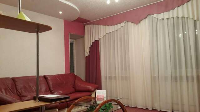 Гостиница Геолог Сургут-133