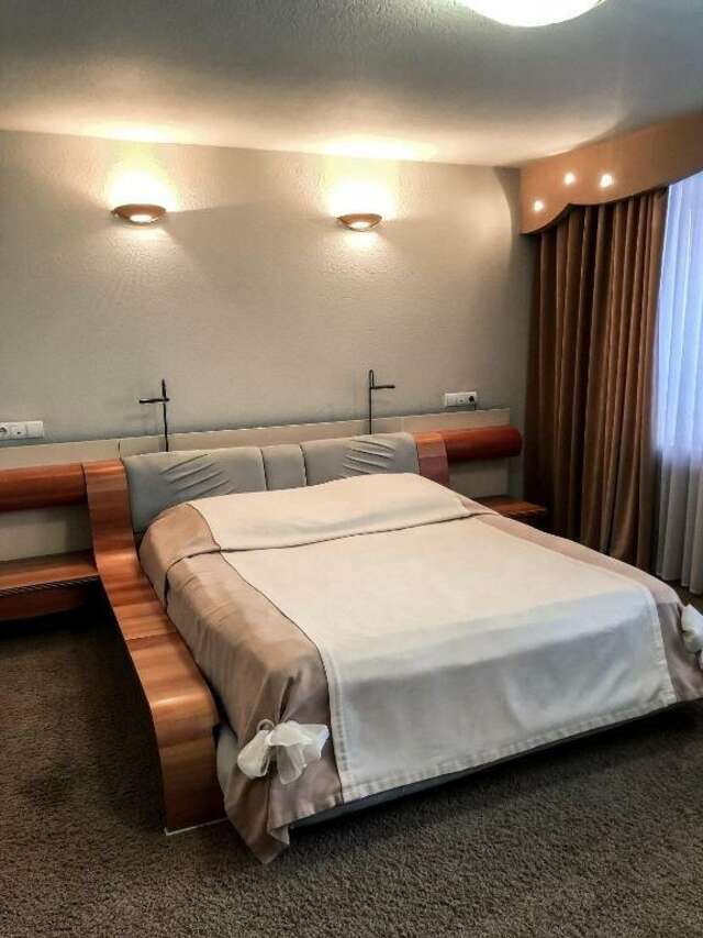 Гостиница Геолог Сургут-147